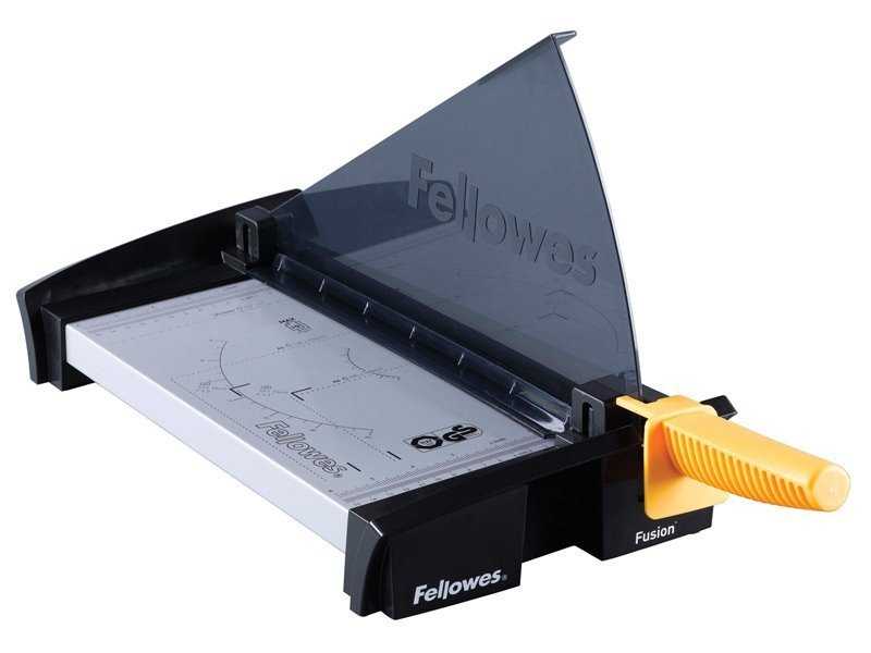 FELLOWES řezačka Fusion/ formát A4/ délka řezu 320 mm/ 12 listů 70g papíru/ kovová základna