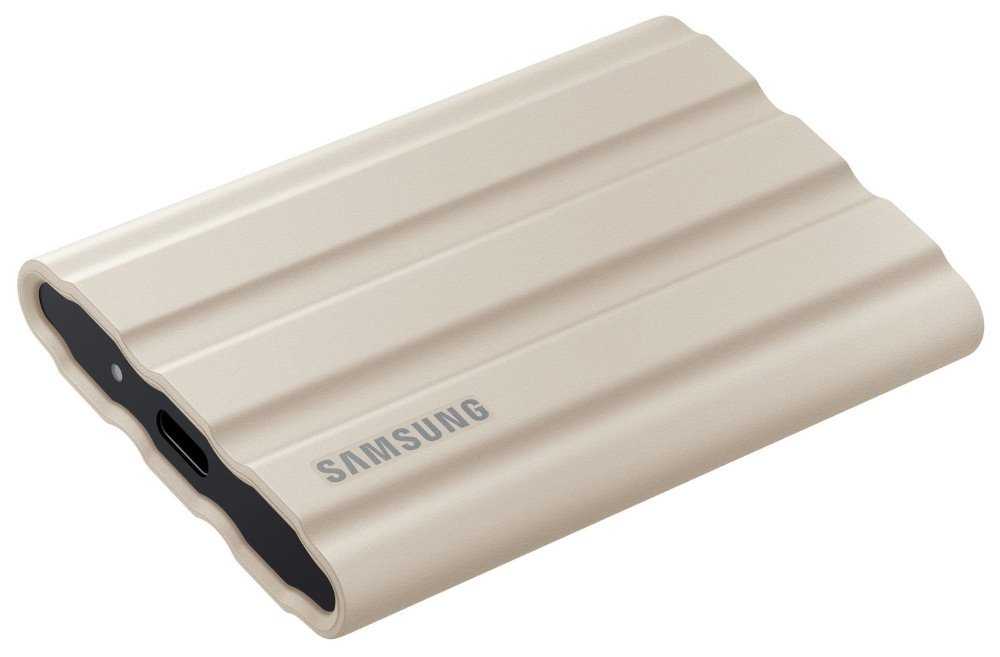 SAMSUNG Portable SSD T7 Shield 1TB / USB 3.2 Gen 2 / USB-C / Externí / Béžový