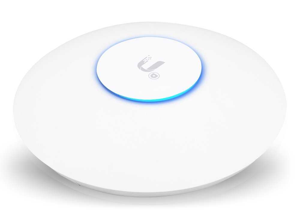 Ubiquiti UniFi AC SHD - Wi-Fi 5 AP, 2.4/5GHz, až 2533 Mbps, Security Radio, 2x GbE, PoE 802.3at (bez PoE injektoru